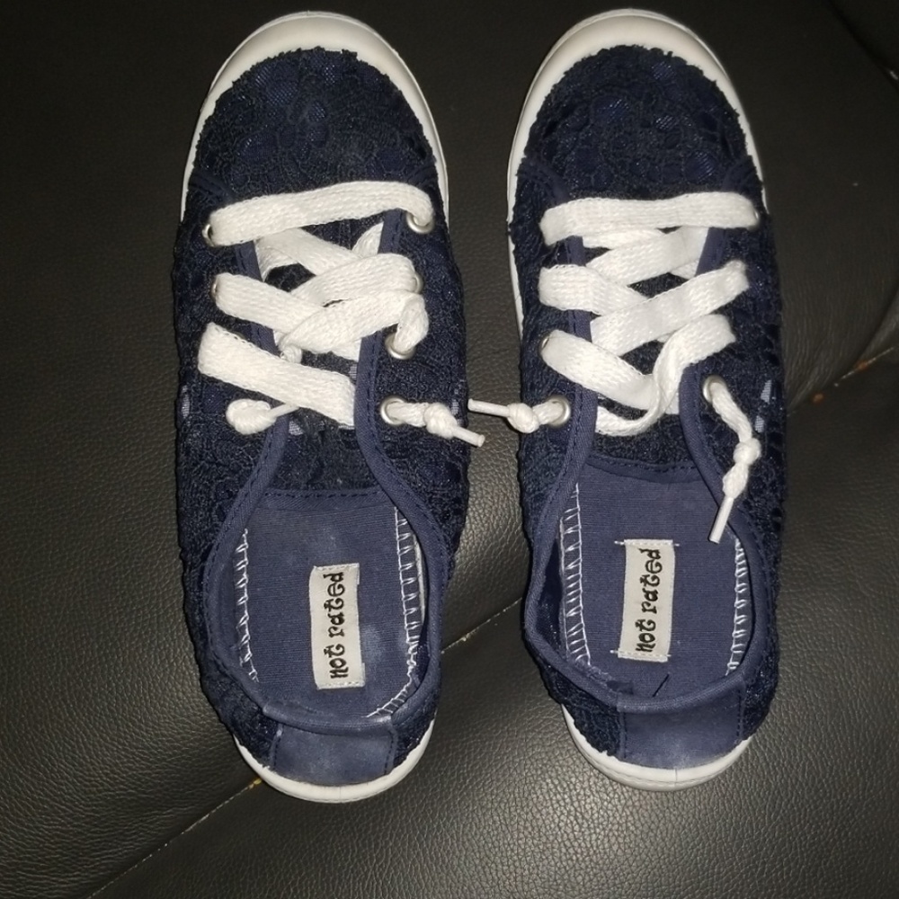 Navy lace slip-on shoes